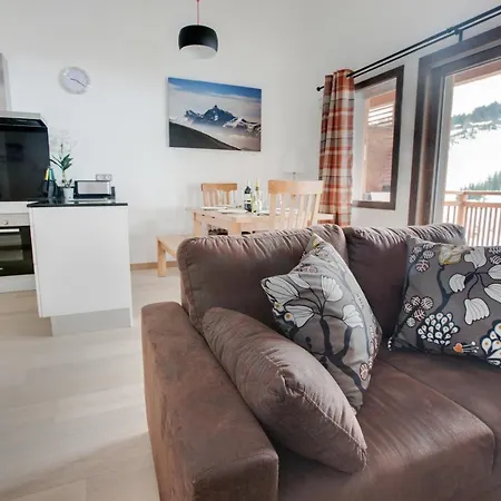 Adonis Apartment