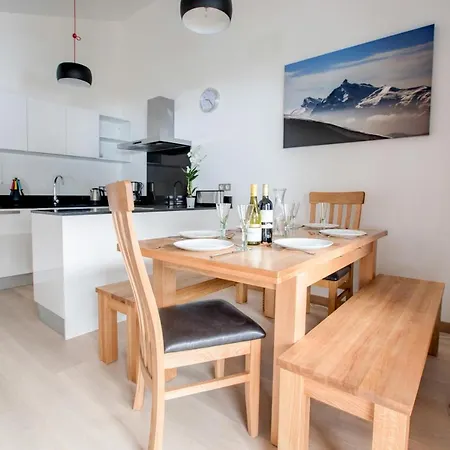 Apartment Adonis